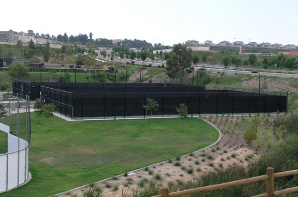 Tennis Windscreens - Image 5